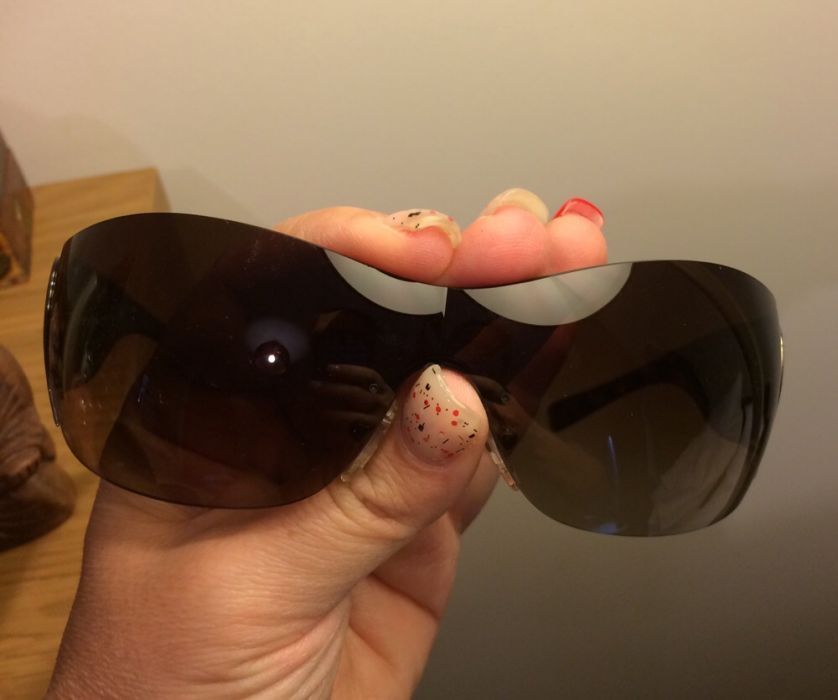 Óculos de sol Prada originais como novos