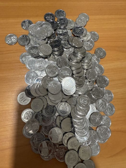 Манеты 10 гривен