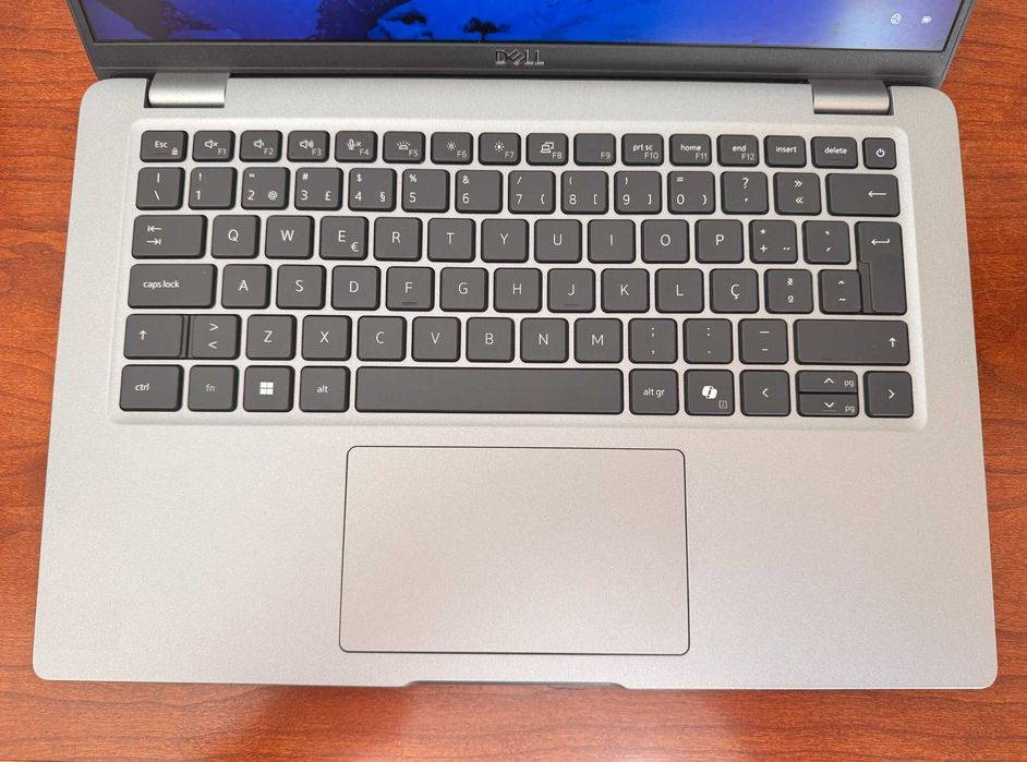 Dell Latitude 5450 c/Ultra 7-165H c/16+22 Cores|32Gb|512Gb|Garantia|