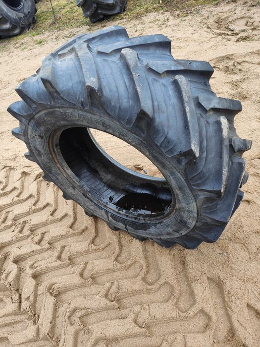 Opona 360/70 R24 Taurus point7