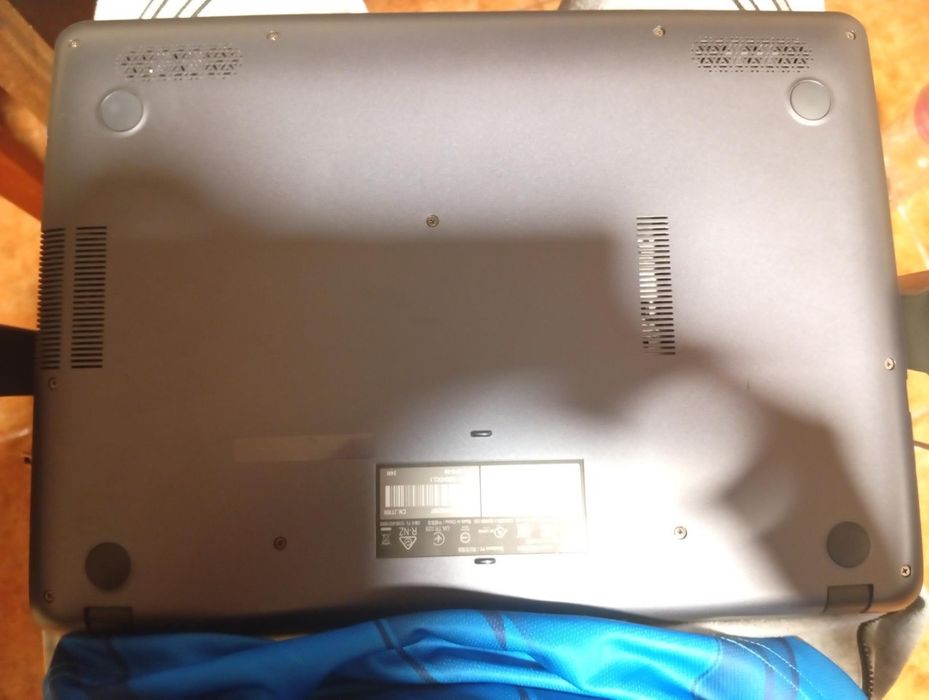 Portátil ASUS 15.6” Windows 10 500GB