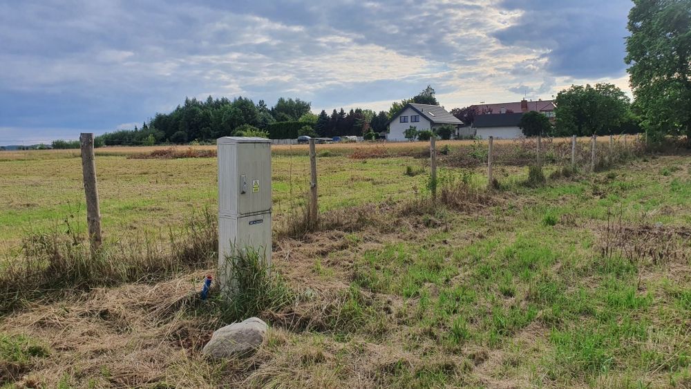 Działka Eufeminów z MPZP przy głównej ulicy.