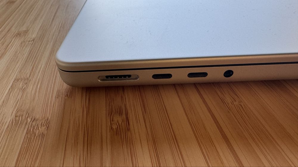 MacBook M1 Pro 14’ 16GB RAM 516GB