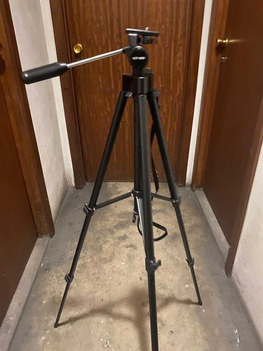 Tripé Sony modelo VTC-800