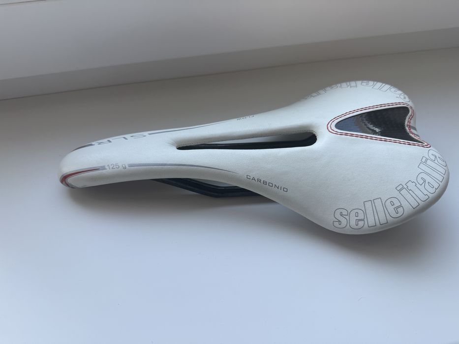 Седла Карбновые легкие оригинал Италия