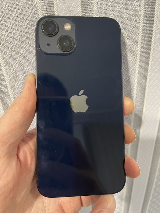 Apple iPhone 13 128 gb. Неверлок, акб 100%