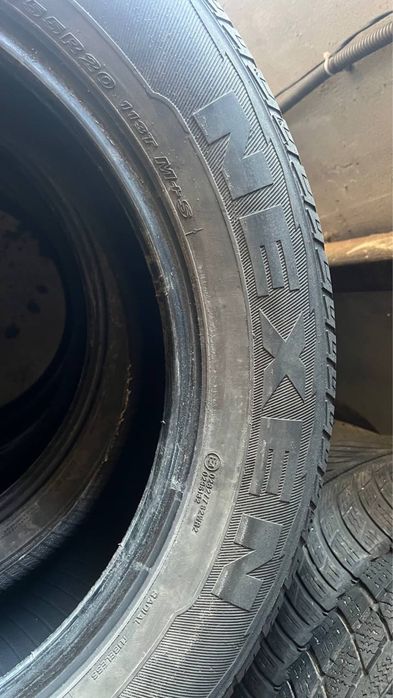 Комплект літньої гуми 275/55/20 , Nexen