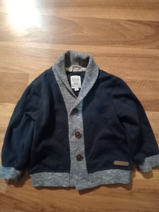 Sweterek chłopięcy rozmiar 98