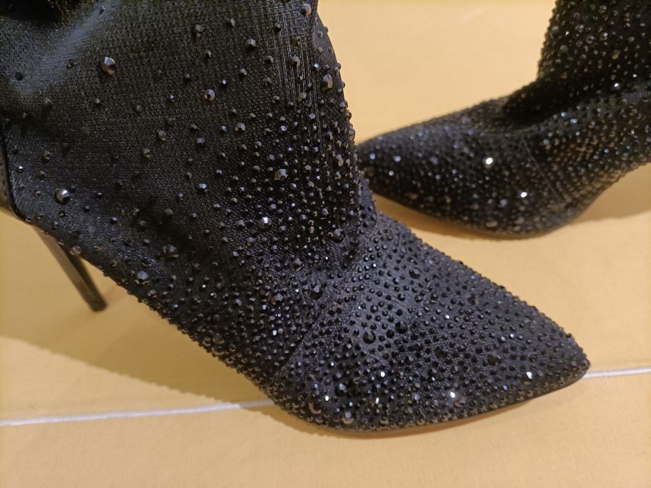 Botas muito finas na 39 novas