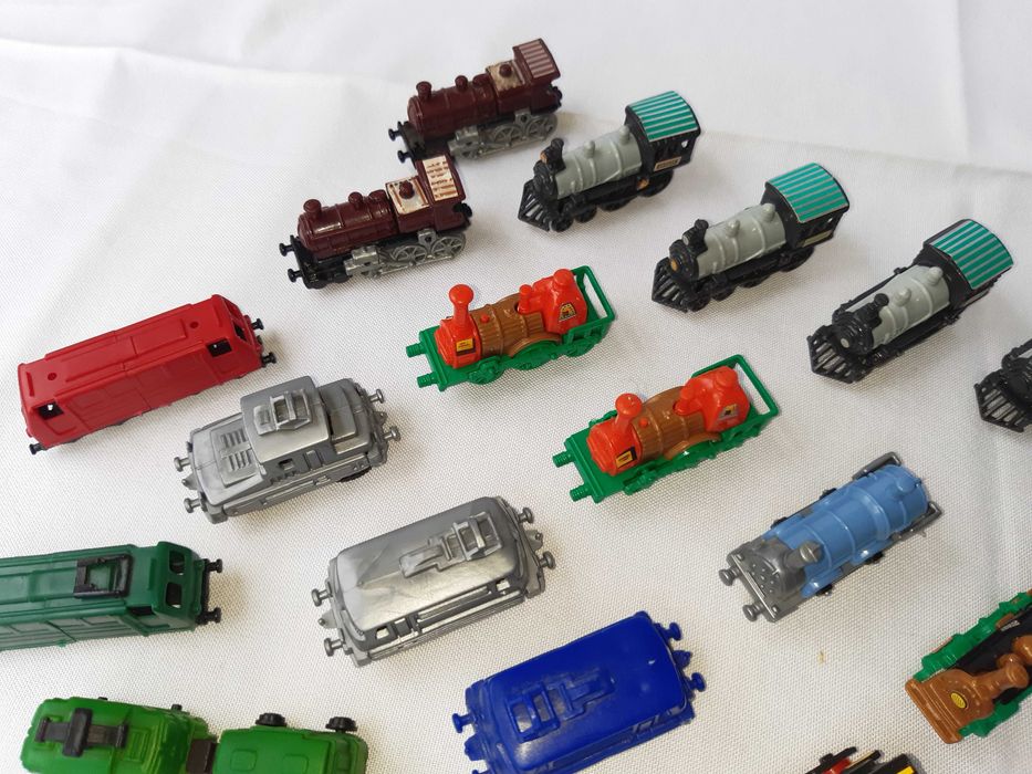 Lote Kinder Surprise Comboios Antigos Vintage