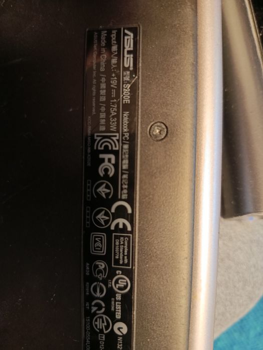 Нетбук та планшет. На відновлення або на запчастини