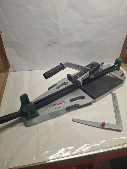 OUTLET Przecinarka stolikowa Bosch 640 mm