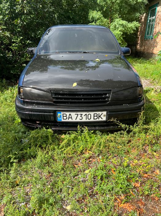 Продам автомобіль Opel Vektre A 2.0  8 клапаний газ бензин переоформлення обовʼязково в гарному стані але є нюанси  всі питання на вайбер