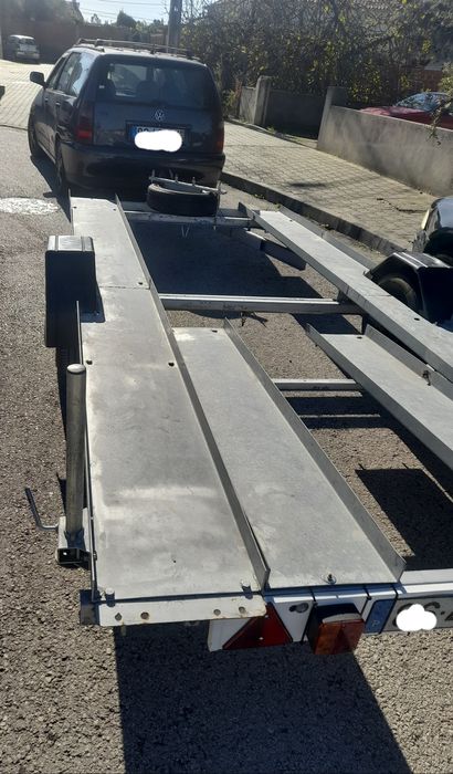 Atrelado porta carros