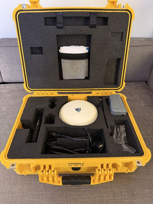 Gps приймач trimble