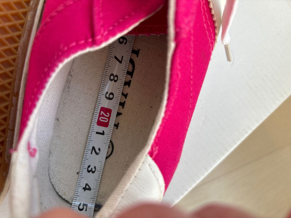 Кеди жіночі рожеві