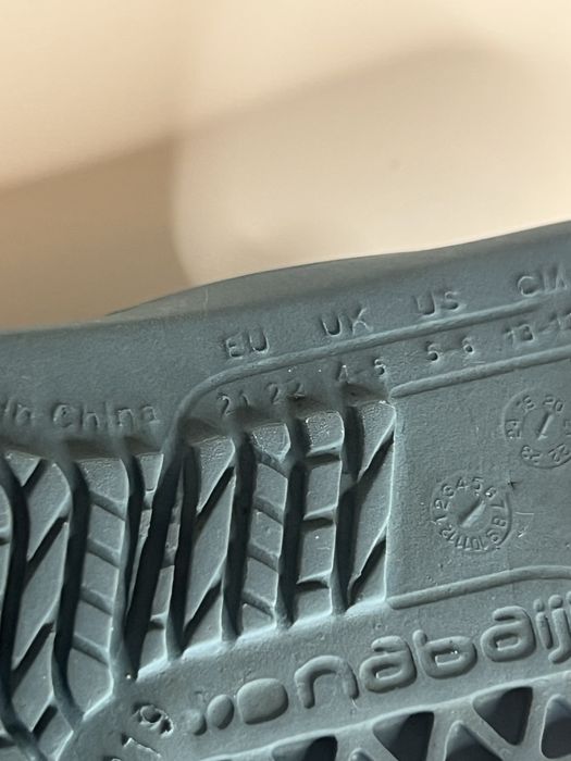 Klapki, Decathlon, rozm. 21-22