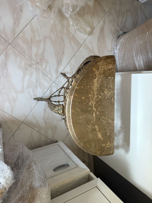 Mesa estilo antigo de luxo
