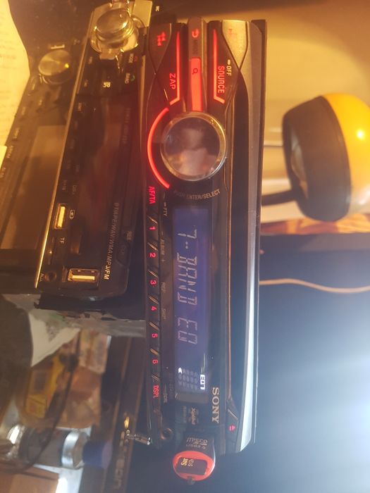 Автомагнитола  Sony