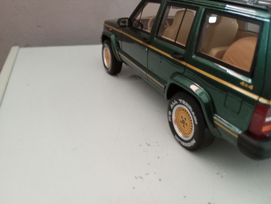 Miniaturas de carros 1.18