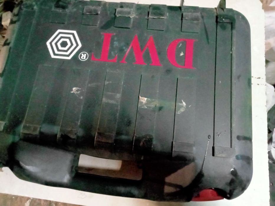 Кейс перфоратора DWT