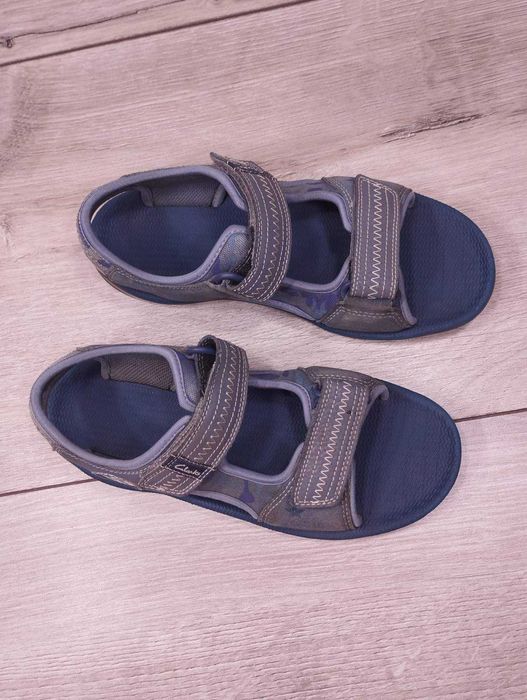 Сандалі босоніжки clarks 2.5р