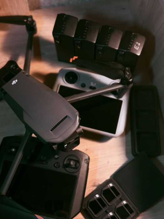 Dji mavic 3cine квадрокоптер+аксесуари