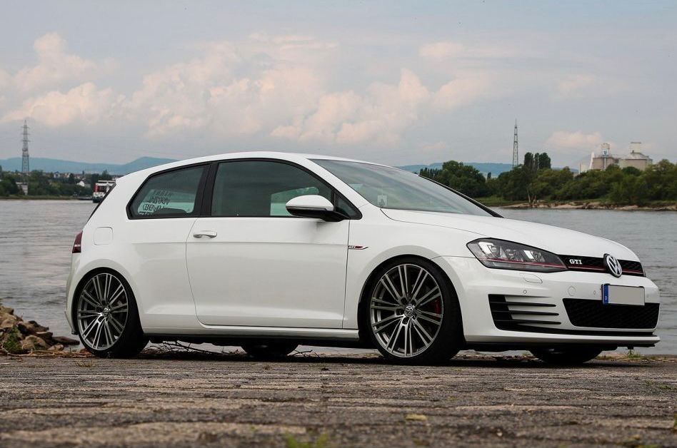 Felgi koła 19 cali letnie WH18 5x112 audi seat skoda vw golf passat a4