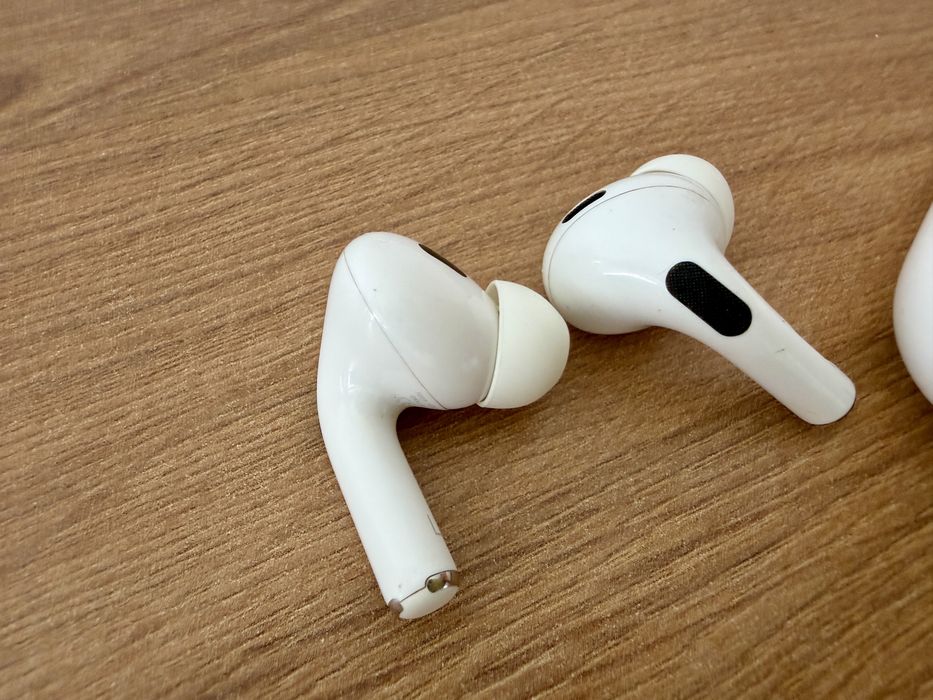 AirPods Pro 2nd gen 2a ger usb c