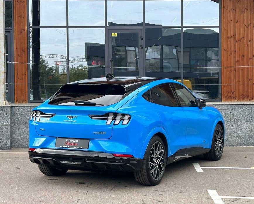 Бампер задний зад Ford Mustang Mach-E GT 2020-2025 разборка