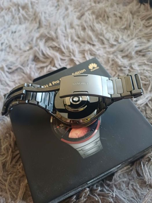Huawei watch 4 pro space edition