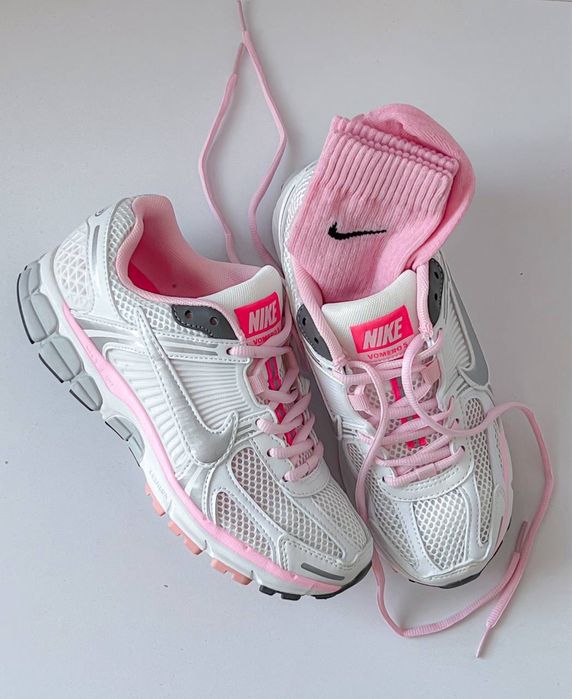 ТОП Спортивні Жіночі кросівки Zoom Vomero 5 Pink найк зум вомеро