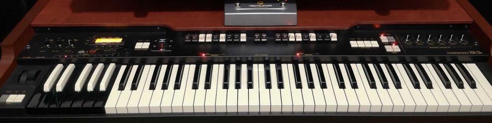 Hammond XK-3c com flight case