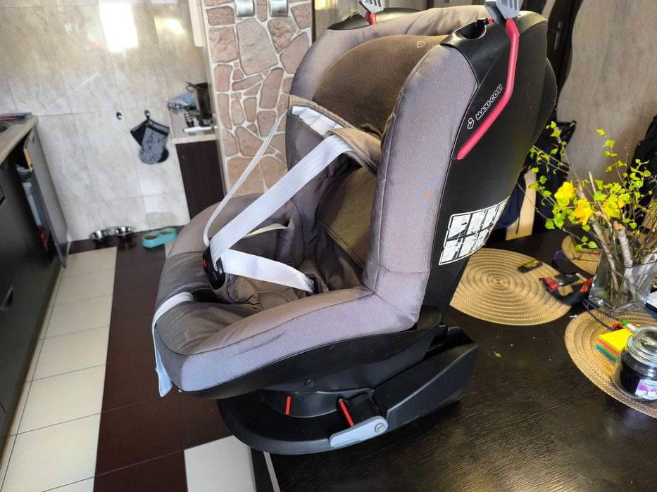 Fotelik samochodowy MAXI COSI BDB stan !!!