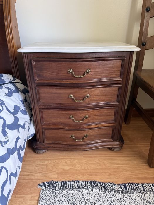 Mobiliário Antigo - Quarto Completo - Bom estado