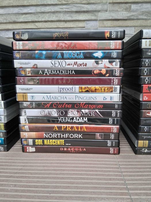 Vende-se Conjunto 73 DVD`s de Filmes
