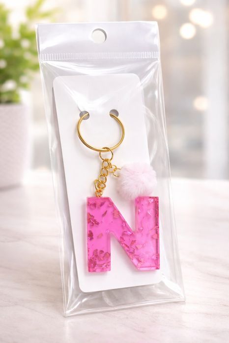 Breloczek z literką N