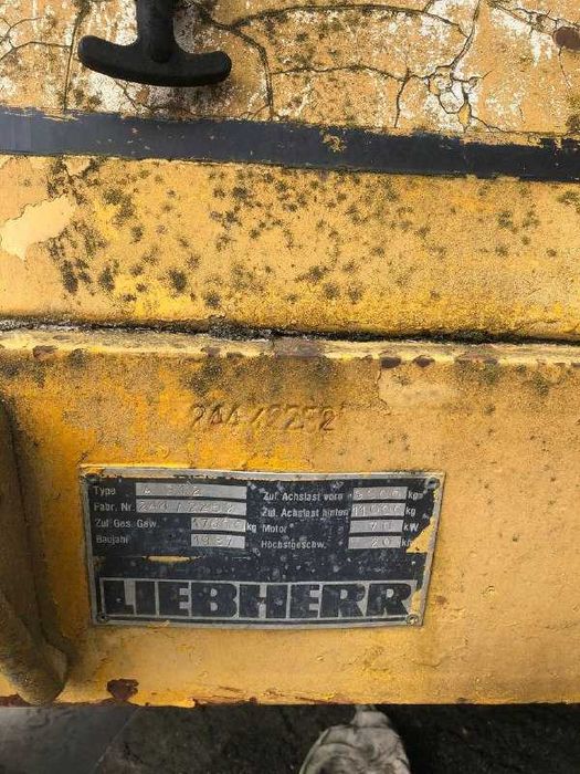 Продам ескаватор A912  liebherr хороший стан