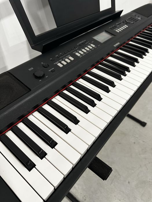 Piano YAMAHA Np-v80