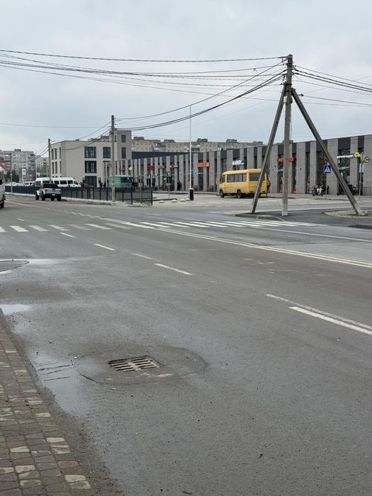 Продаж комерційного приміщення біля автостанції м. Калуш