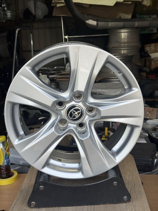 Ном 170 057 Диски оригінал Toyota rav4 rest highlander Lexus nx 5-114,3 r17 et35
