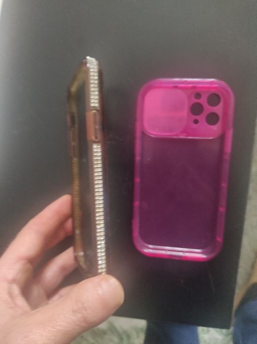 Duas capas iPhone 11 pro