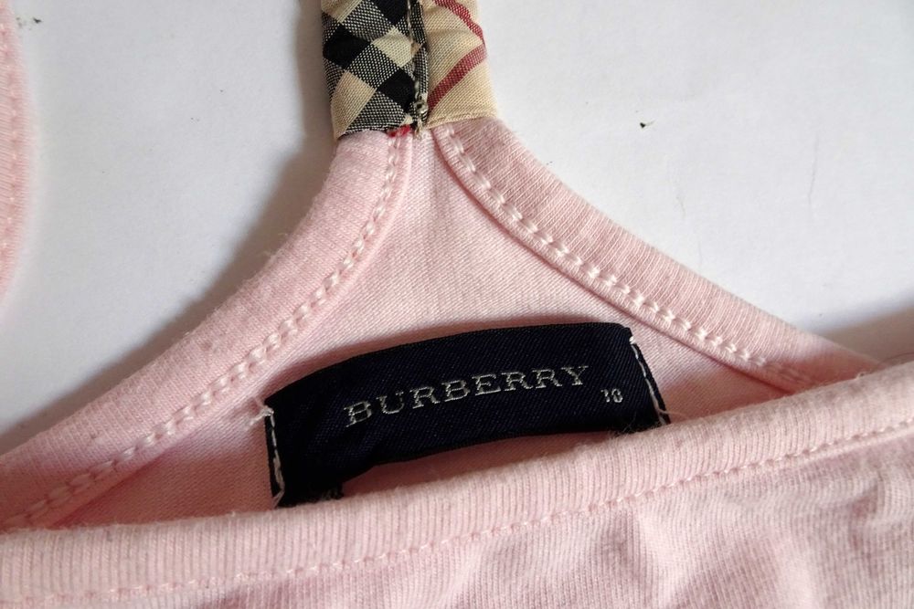 Vestido Burberry de criança, tamanho 10. Envio grátis.