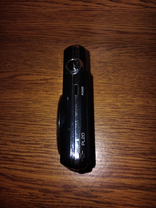 Samsung PL20 Black цифровий фотоапарат