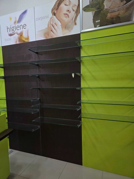 Conjunto de Móveis de Parafarmácia – Versáteis, Modernos e Disponíveis na Totalidade ou em Peças Individuais