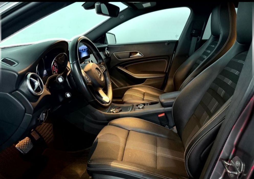 Mercedes-Benz CLA 220 d –Excelente Estado foto 4