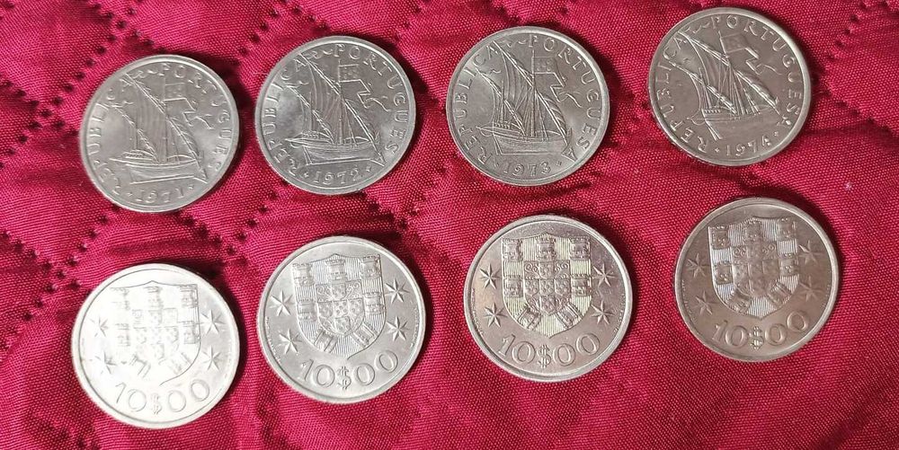 Lote 8 Moedas 10$00 - 1971 a 1974
