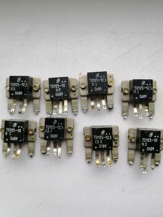 Продам потужні тиристори і оптрони