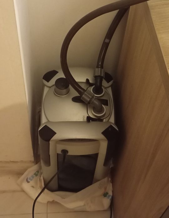 Vendo aquário com tudo incluído