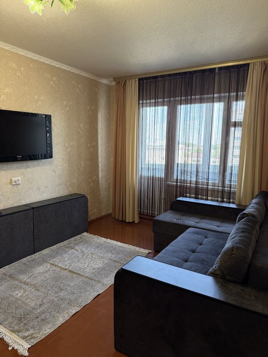 1 кім. Подобово,погодинно.  Вул. Дачна 44.